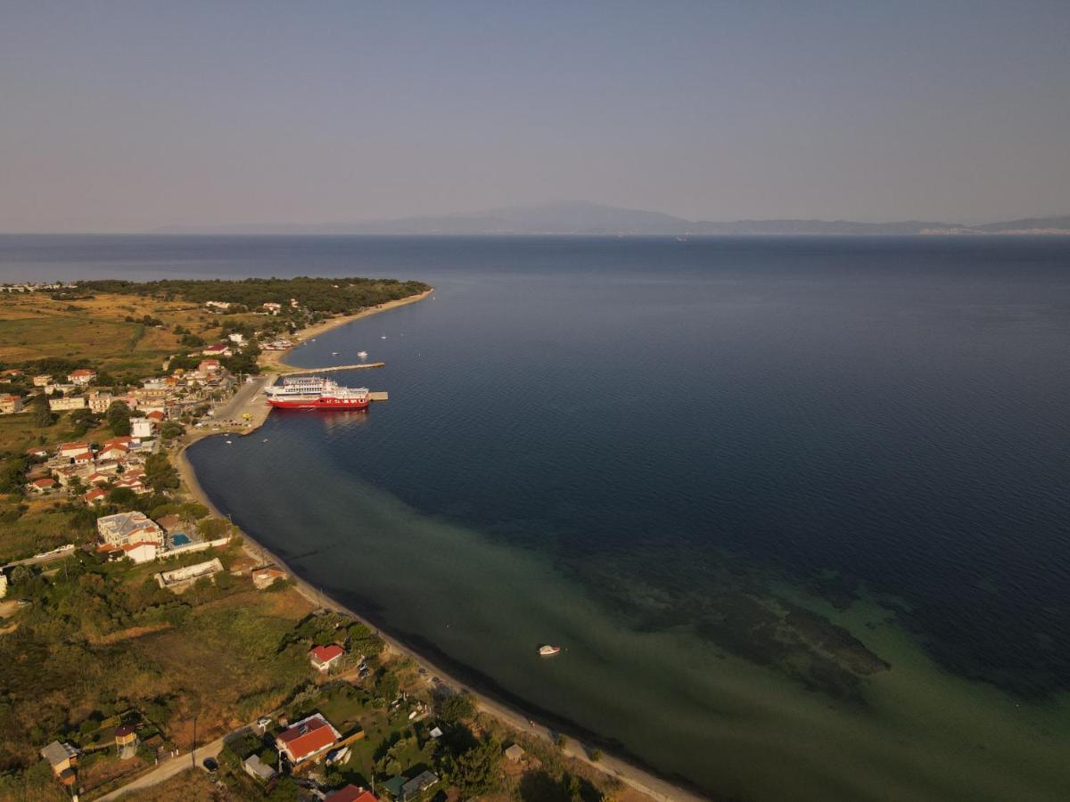 Pension Lakis Prínos Buitenkant foto