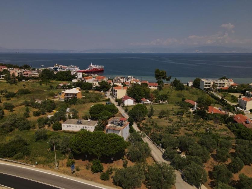 Pension Lakis Prínos Buitenkant foto