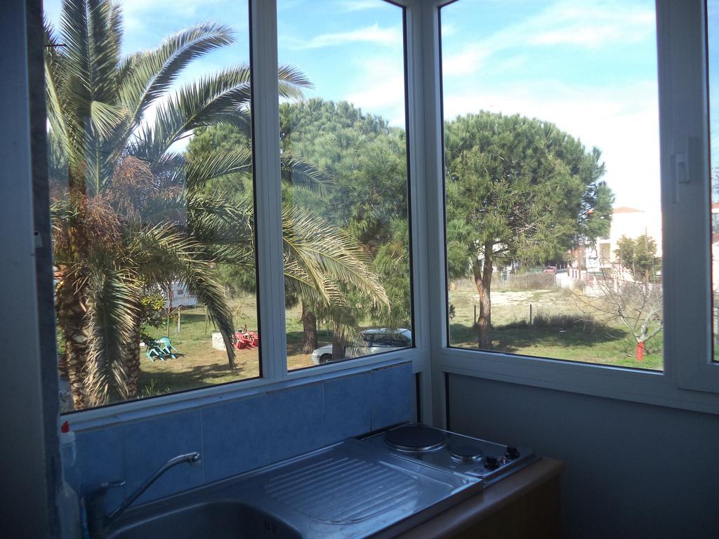 Pension Lakis Prínos Buitenkant foto